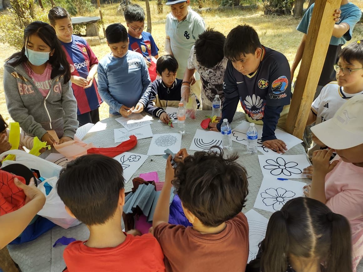 Taller creativo con niñas y niños